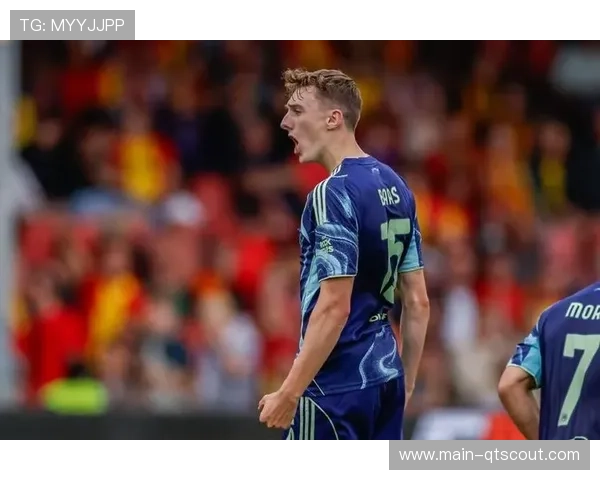 阿贾克斯2-1逆转比利亚雷亚尔,客场全取三分 阿贾克斯2-1逆转比利亚雷亚尔,客场全取三分